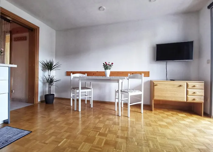 Veldes Appartement *